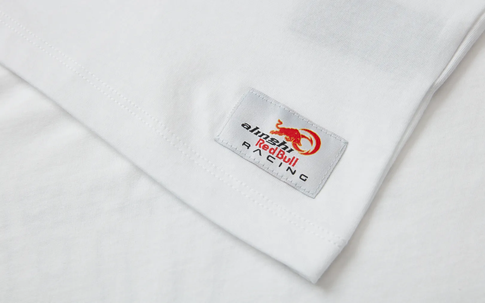 barcelona_tee_4.webp BARCELONA TEE