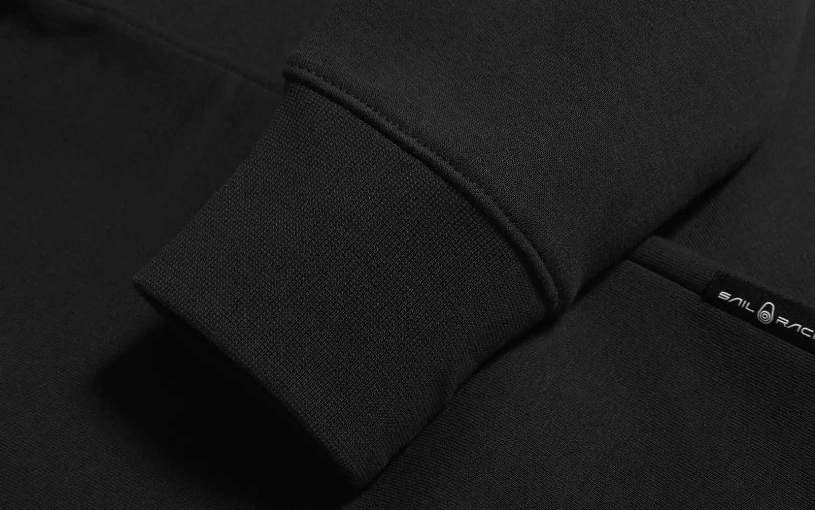 bowman_logo_sweater_4.webp BOWMAN LOGO SWEATER
