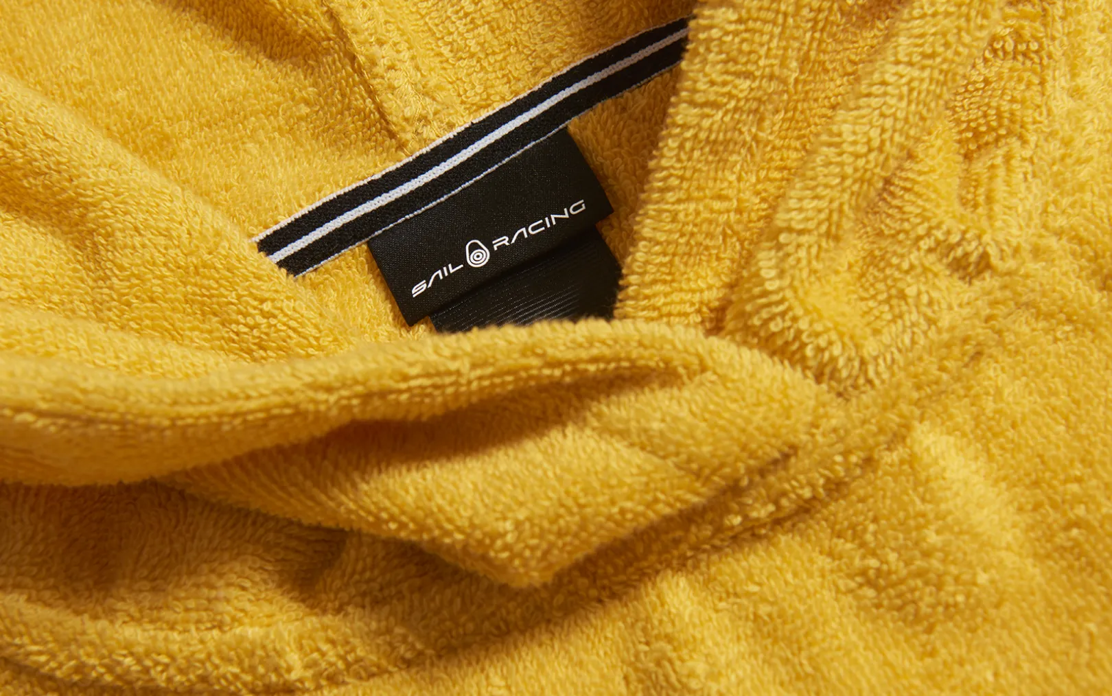 bowman_poncho_2-2.webp BOWMAN PONCHO