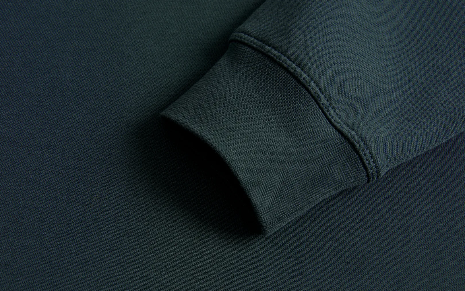 bowman_sweater_3-4.webp BOWMAN SWEATER