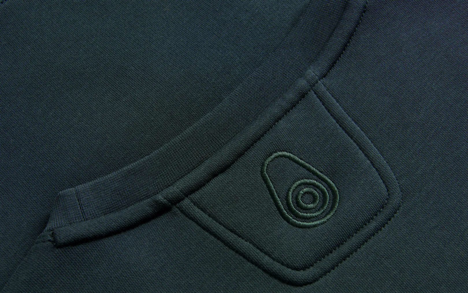 bowman_sweater_4-1.webp BOWMAN SWEATER