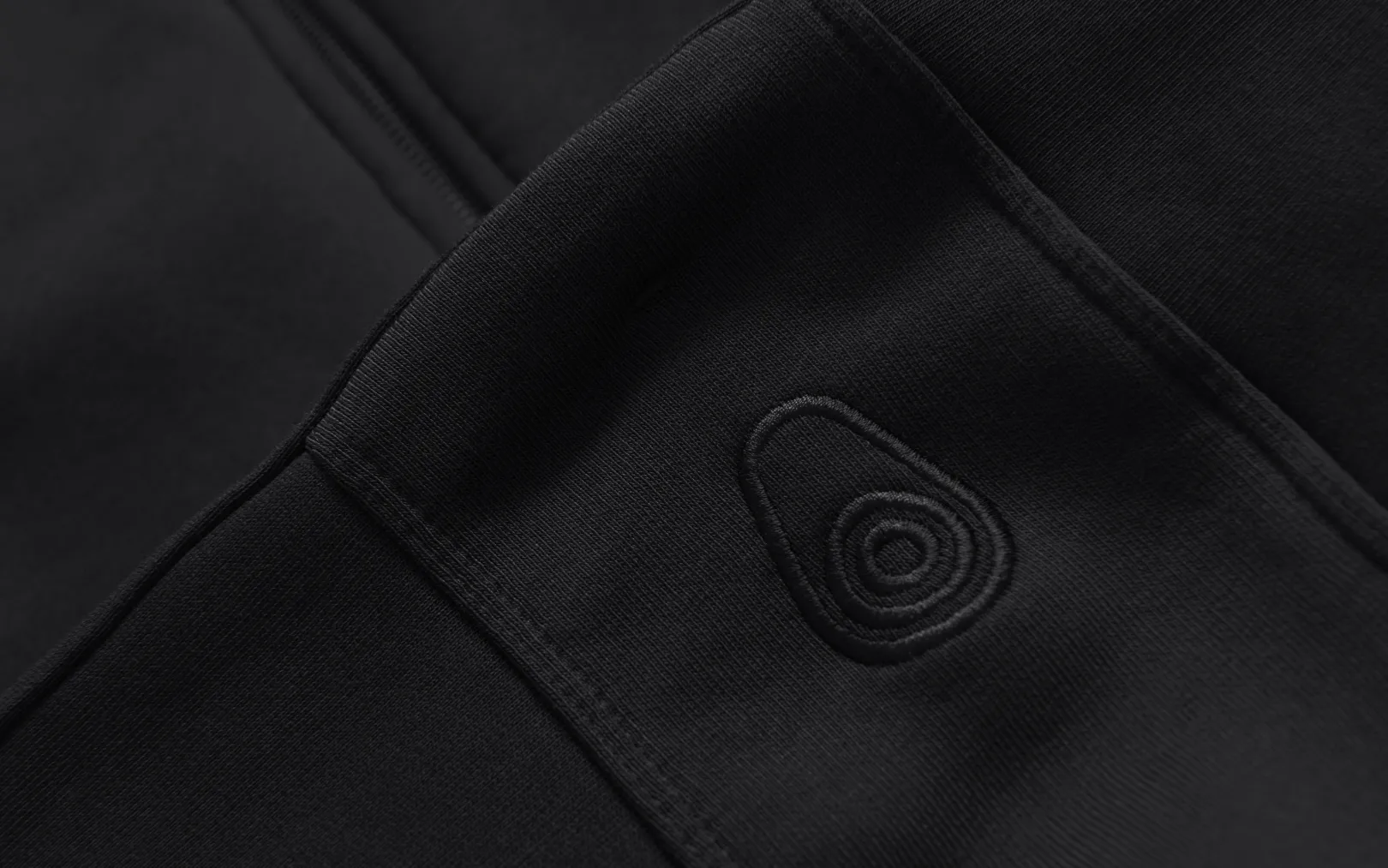 bowman_zip_hood_6.webp BOWMAN ZIP HOOD