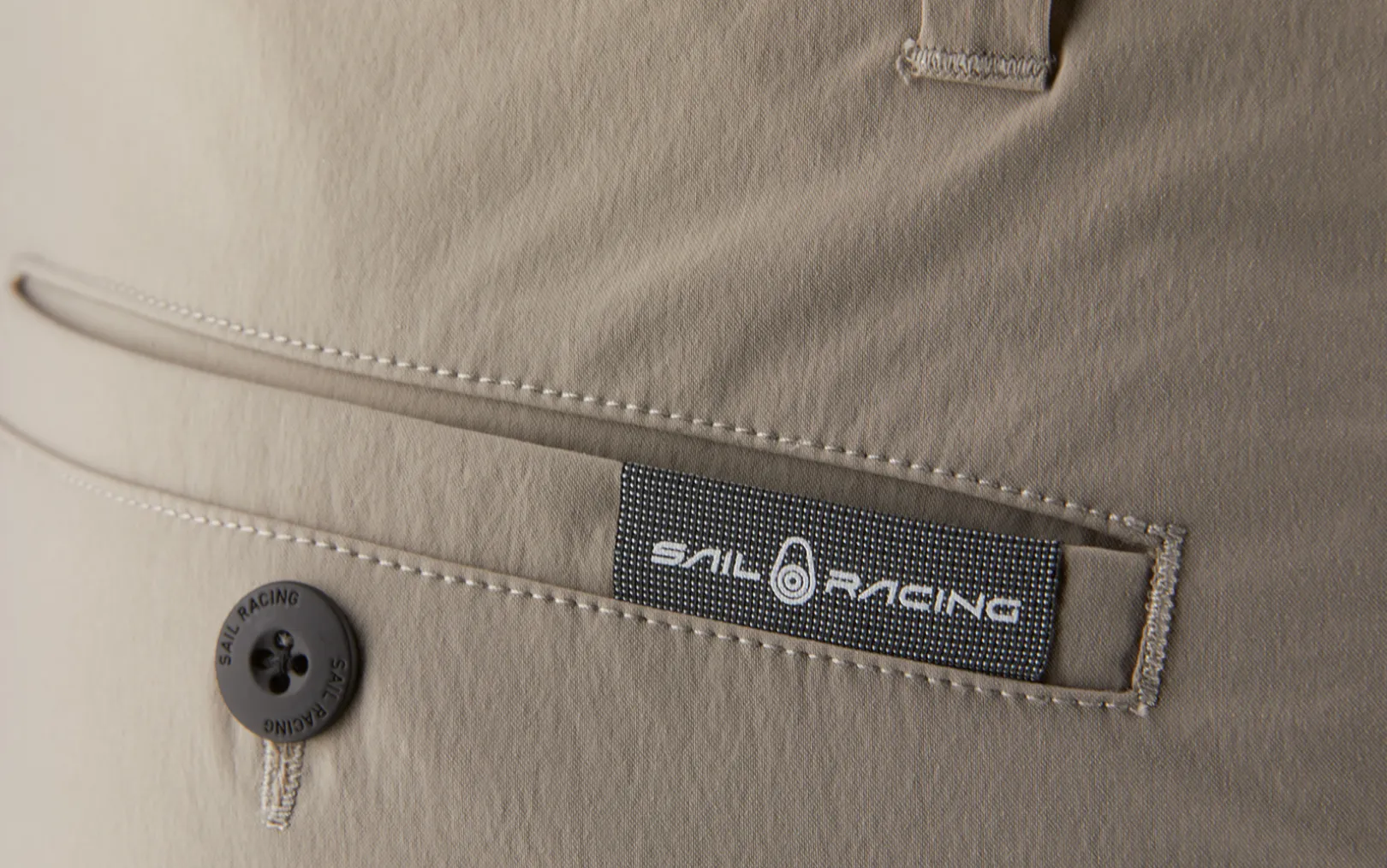 race_chino_shorts_2-6.webp RACE CHINO SHORTS
