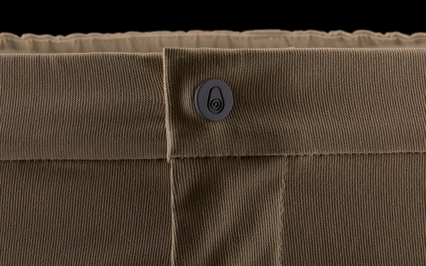 race_edition_tech_shorts_2-2.webp RACE EDITION TECH SHORTS