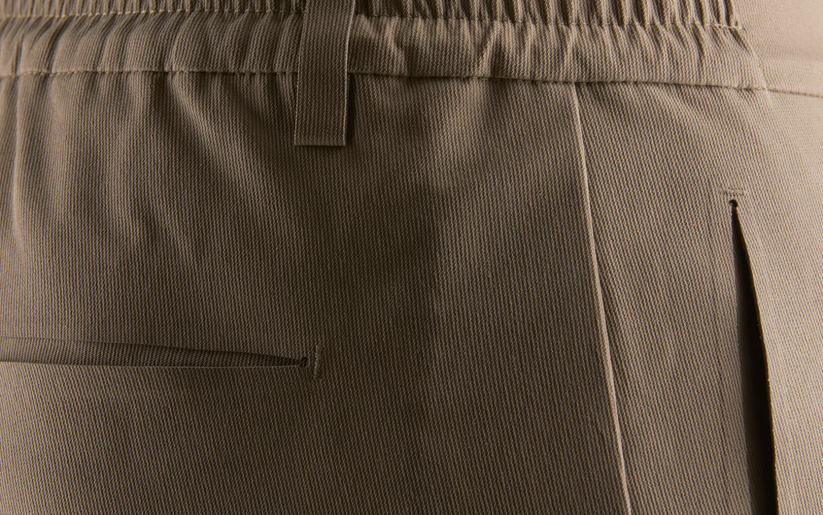 race_edition_tech_shorts_3-2.webp RACE EDITION TECH SHORTS