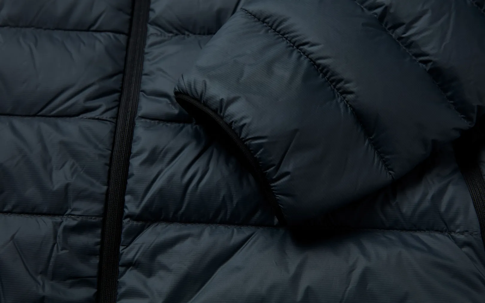 spray_down_jacket_3-1.webp SPRAY DOWN JACKET
