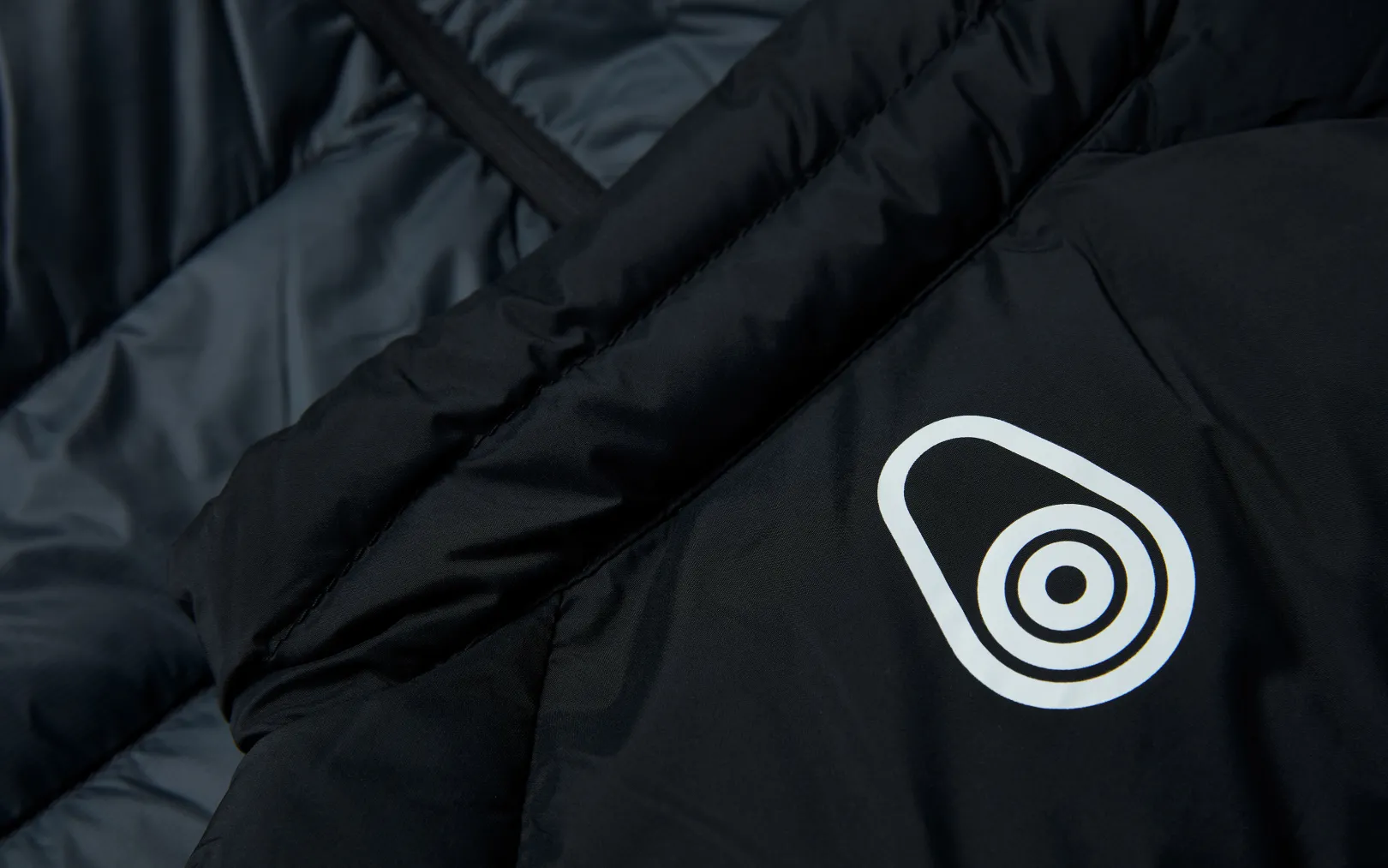 spray_down_jacket_6-1.webp SPRAY DOWN JACKET