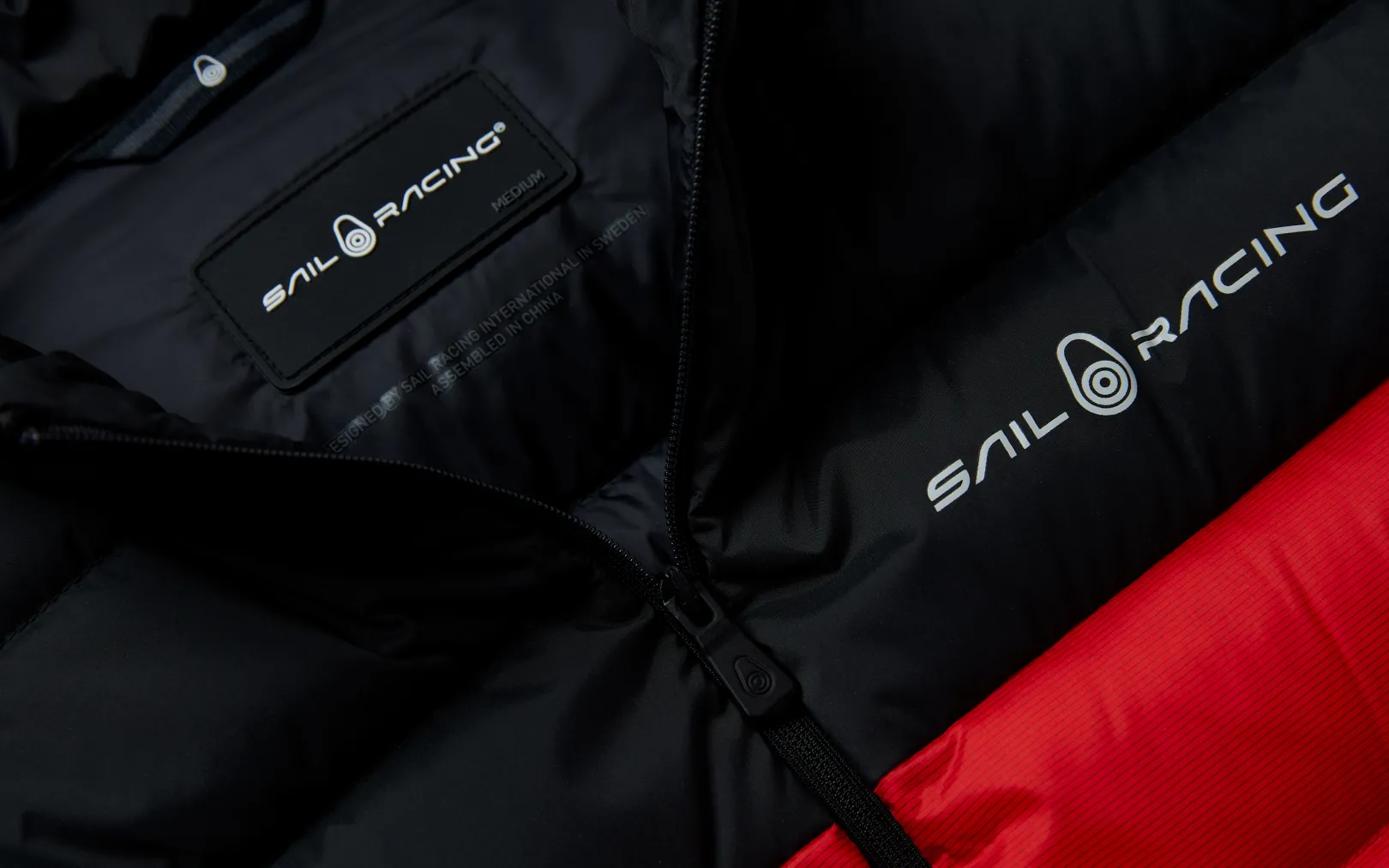 spray_down_vest_2-5.webp SPRAY DOWN VEST