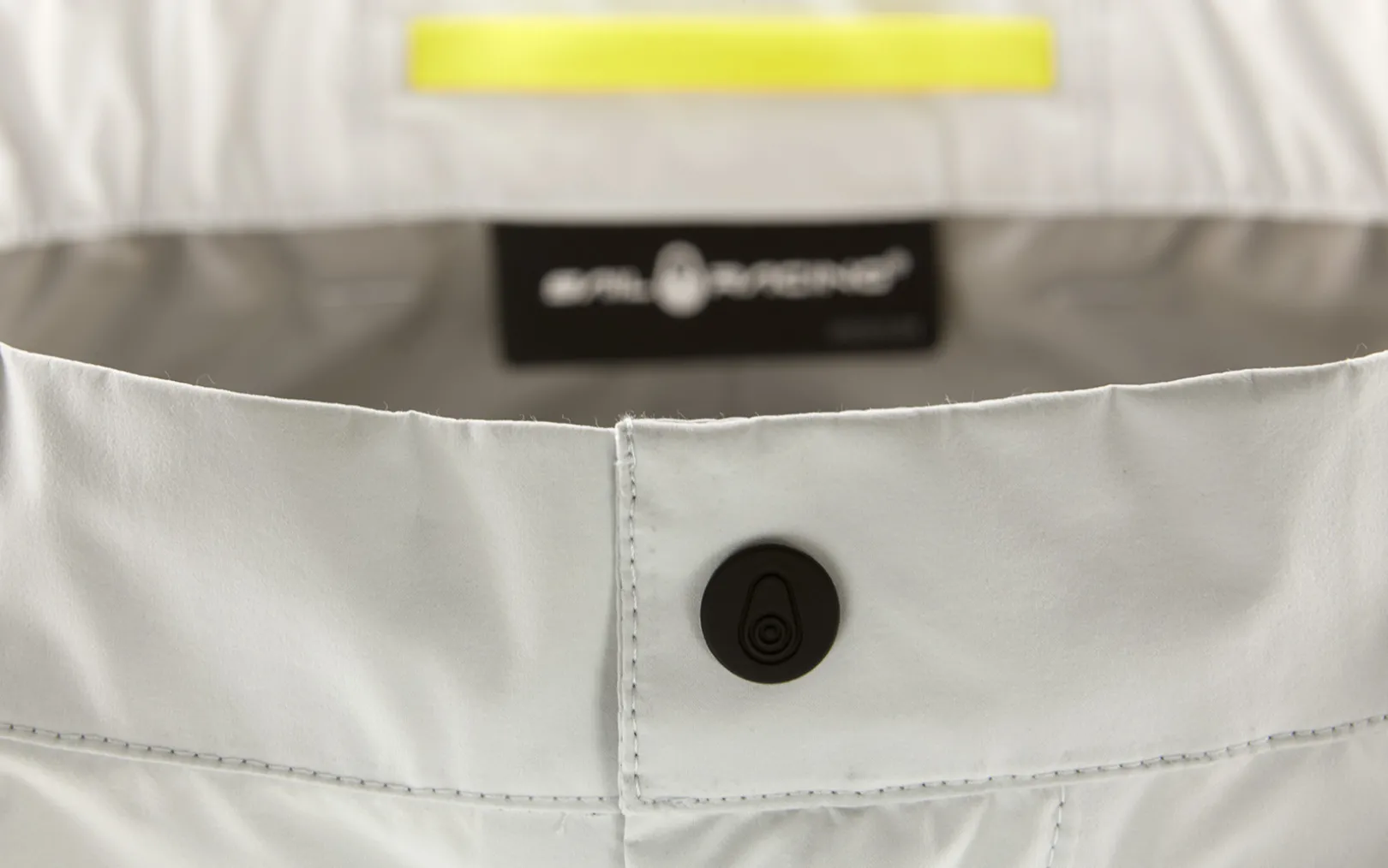 spray_gore_tex_shorts_2-2.webp SPRAY GORE TEX SHORTS