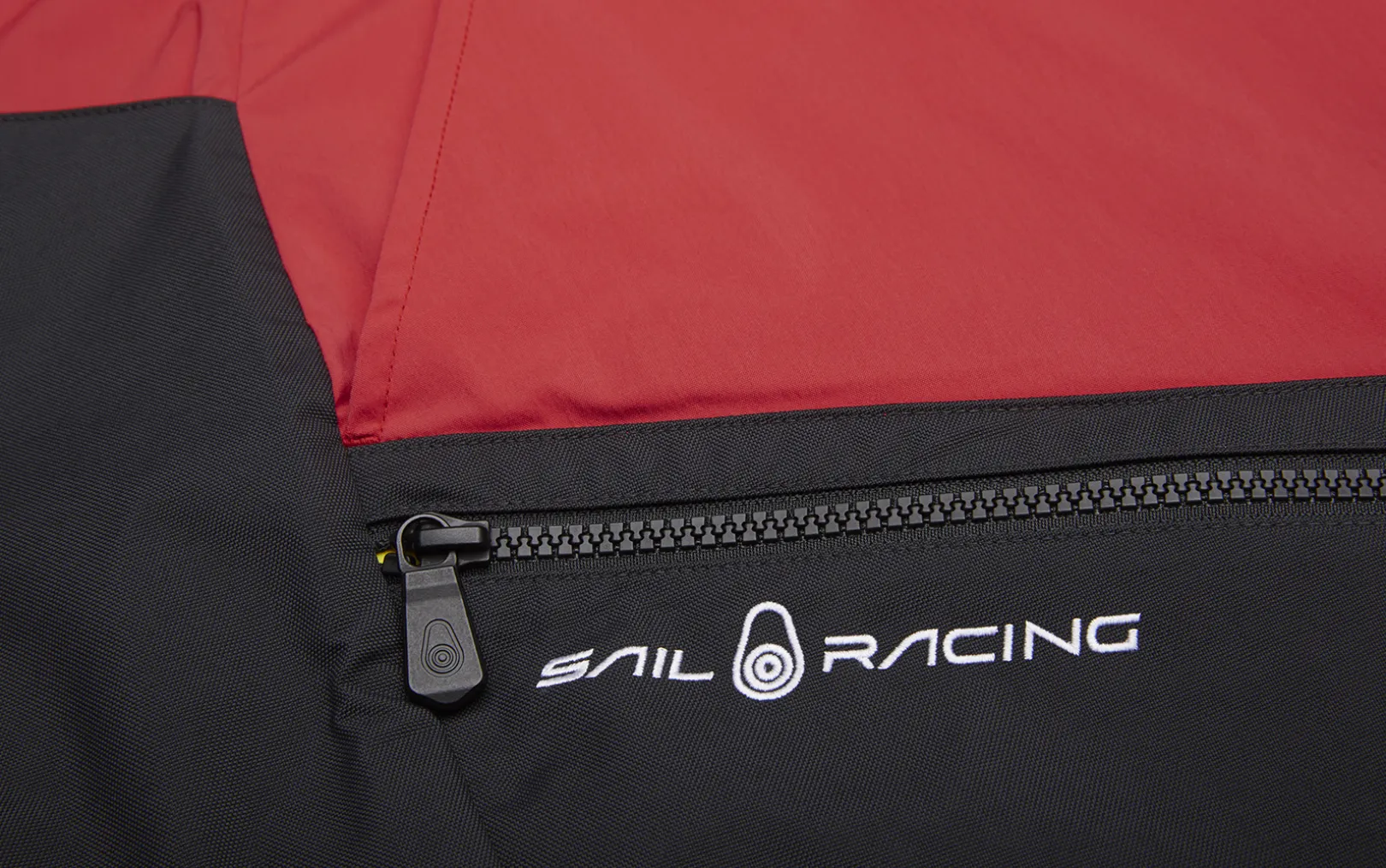 spray_tech_shorts_4-3.webp SPRAY TECH SHORTS