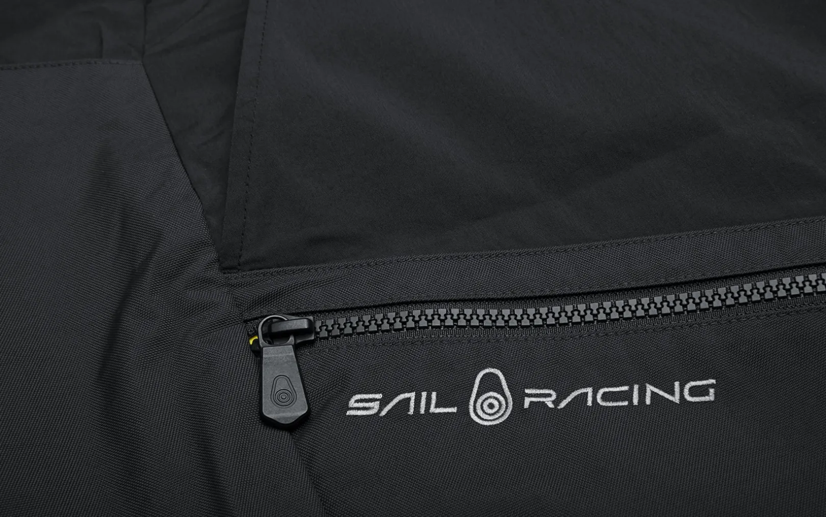 spray_tech_shorts_4.webp SPRAY TECH SHORTS
