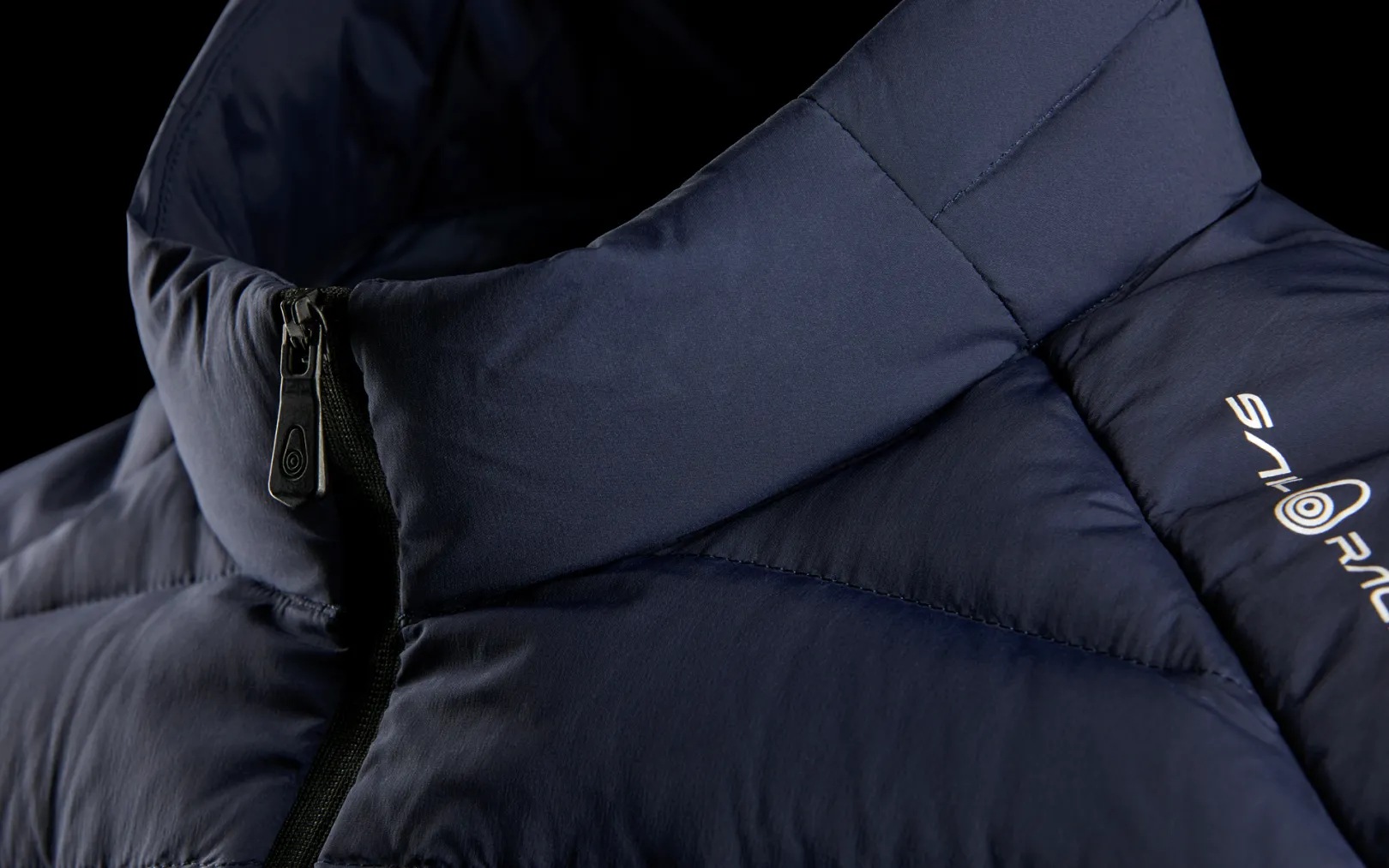 sr_down_vest_2.webp SR DOWN VEST