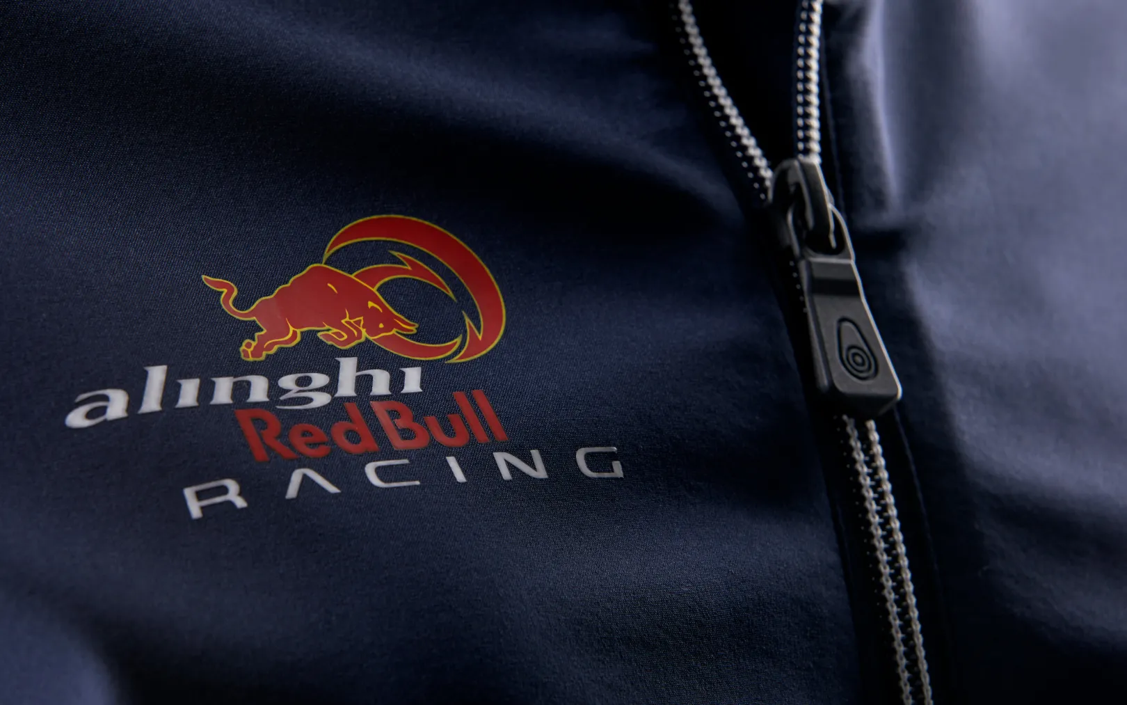 w_arbr_softshell_jacket_2.webp W ARBR SOFTSHELL JACKET