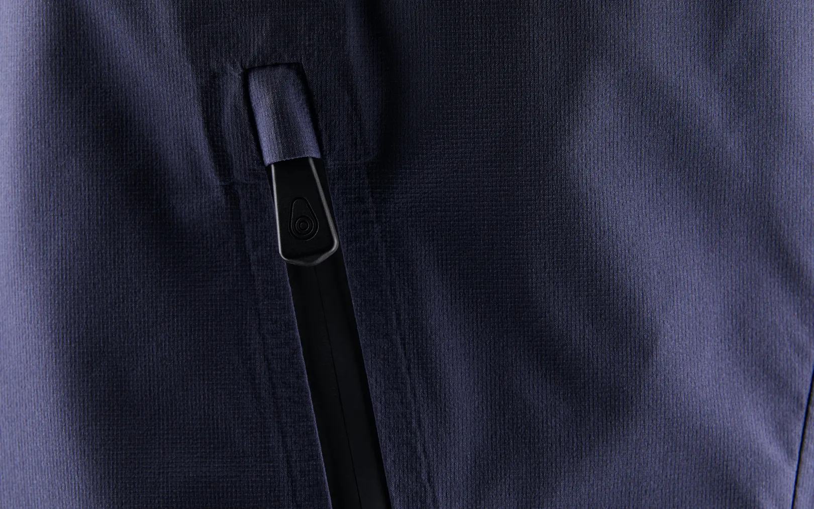 w_arbr_tech_jacket_3.webp W ARBR TECH JACKET