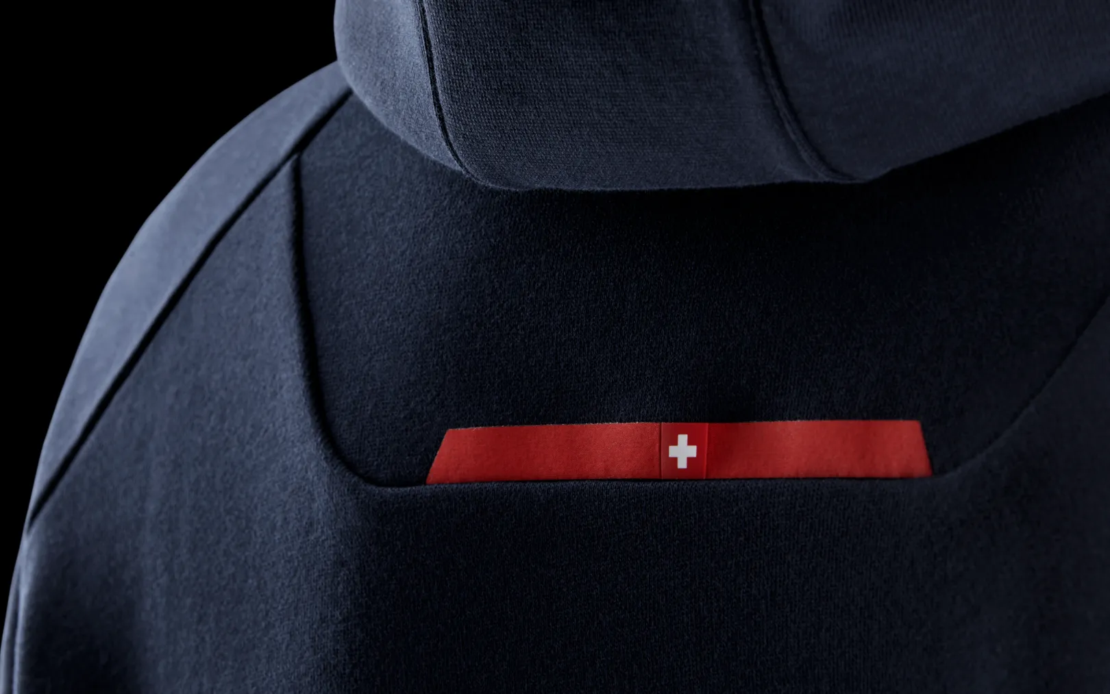 w_arbr_zip_hood_3.webp W ARBR ZIP HOOD