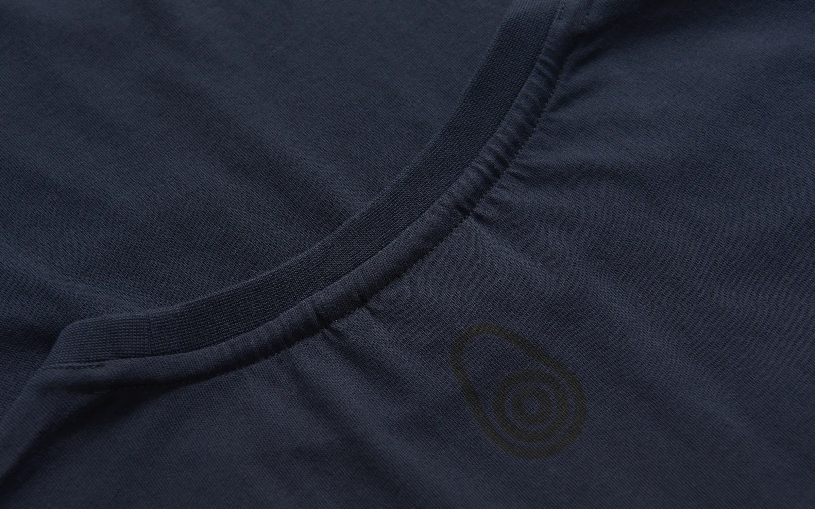 w_gale_tee_3-7.webp W GALE TEE