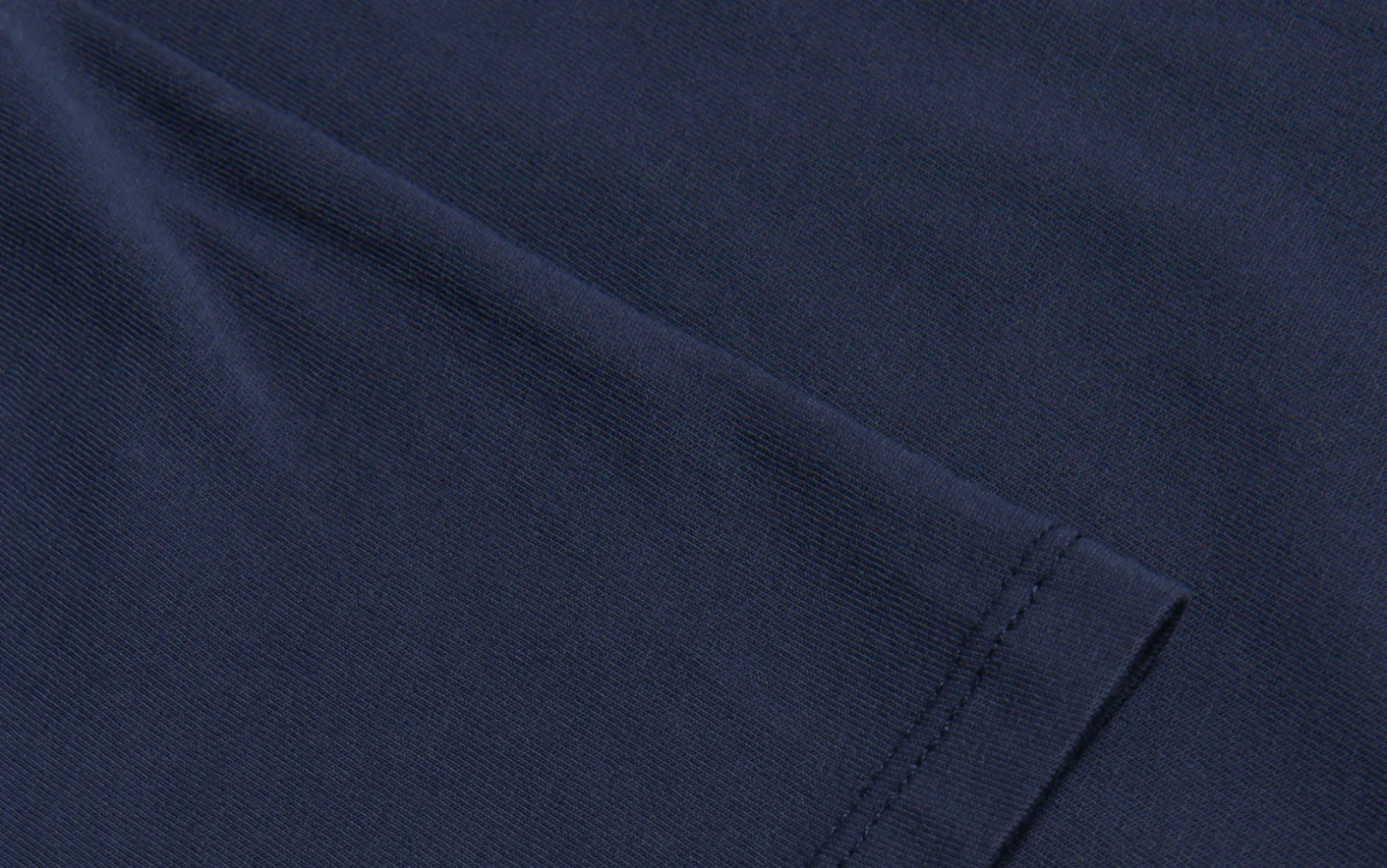w_gale_tee_3-8.webp W GALE TEE