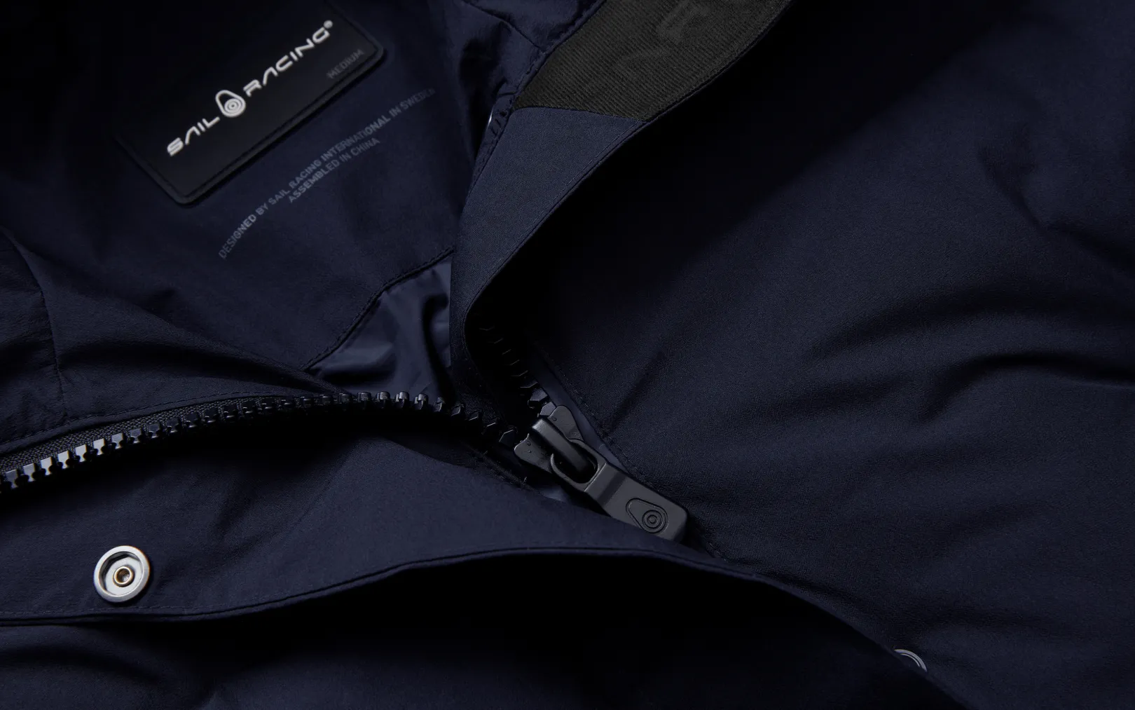 w_race_edition_down_parka_2-2.webp W RACE EDITION DOWN PARKA