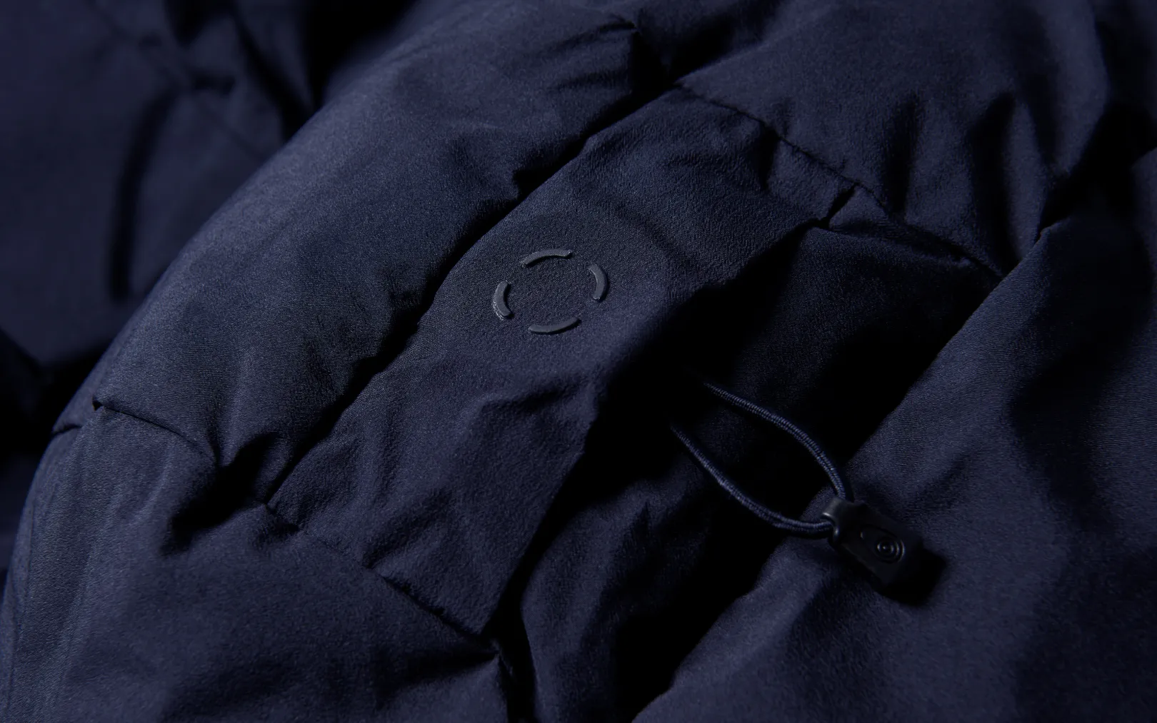 w_race_edition_down_parka_5-2.webp W RACE EDITION DOWN PARKA