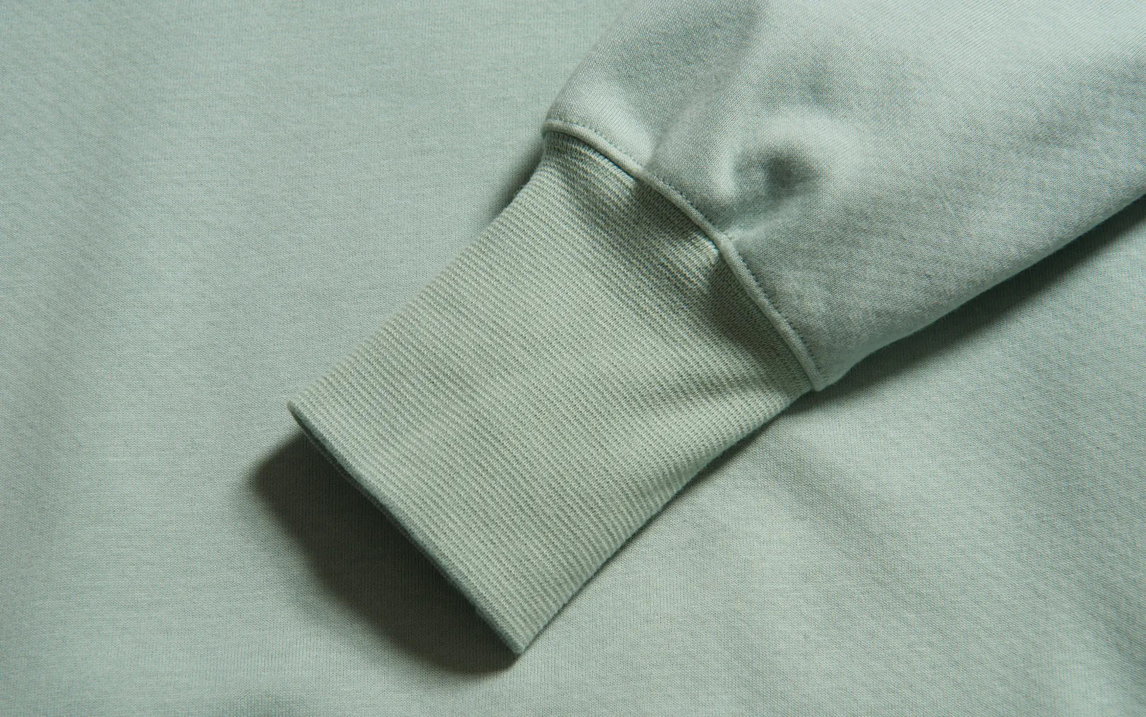 w_race_heavy_sweater_3.webp W RACE HEAVY SWEATER