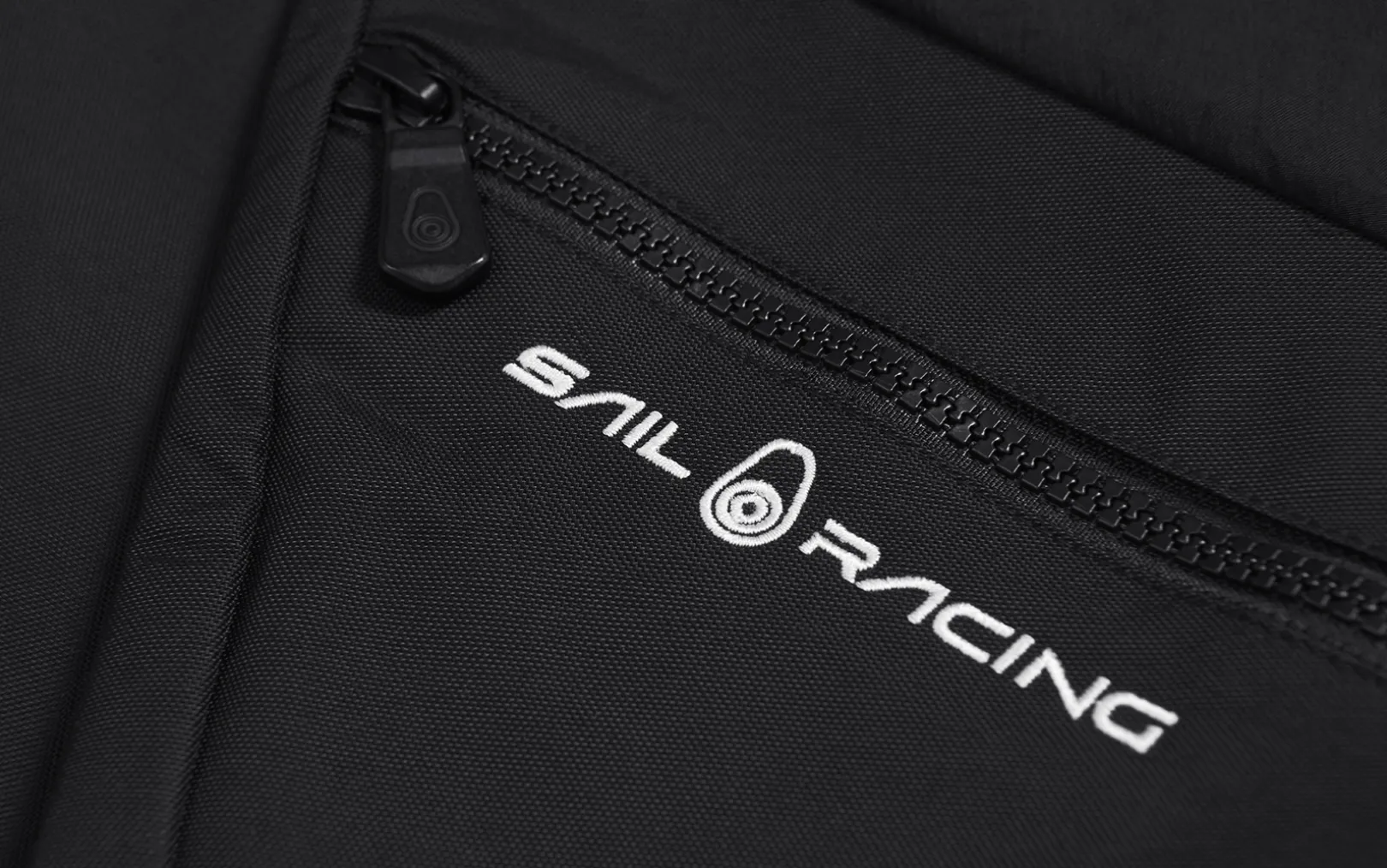 w_spray_tech_shorts_3.webp W SPRAY TECH SHORTS